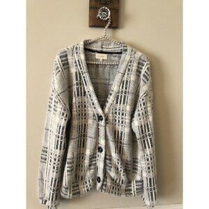 Melloday Size M Cardigan Sweater Button Front Gray Plaid Long Sleeve Fuzzy Soft